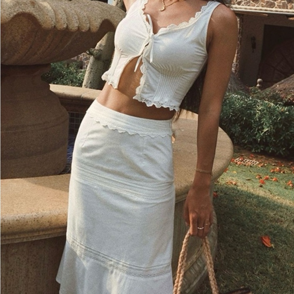 Commense Solid Knotted Tank Top With Skirt Set